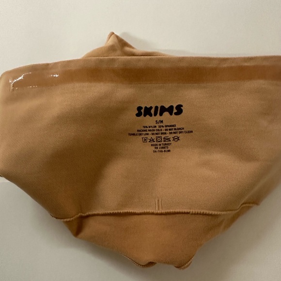 SKIMS CORE CONTROL HIGH-WAISTED THONG S/M New without box! - Picture 4 of 7